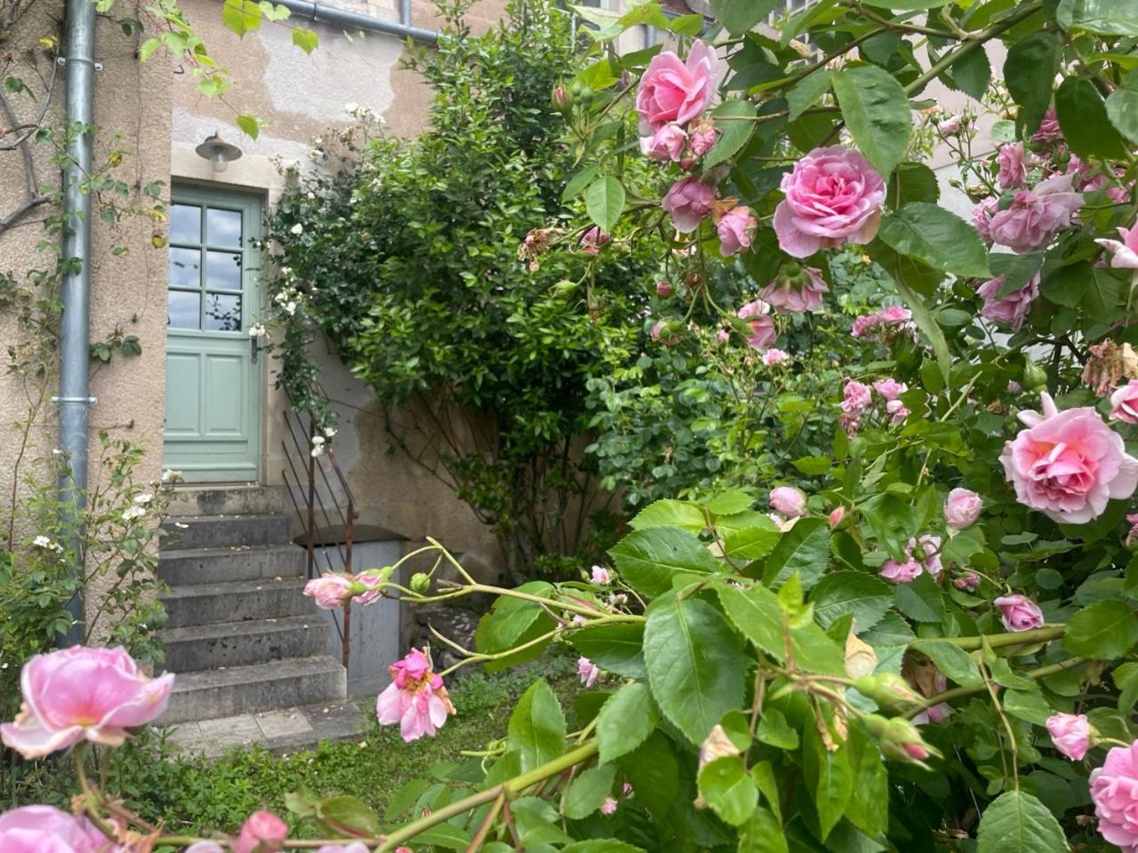 Villa Le Jardin Du Roitelet Semur-en-Auxois Exterior foto